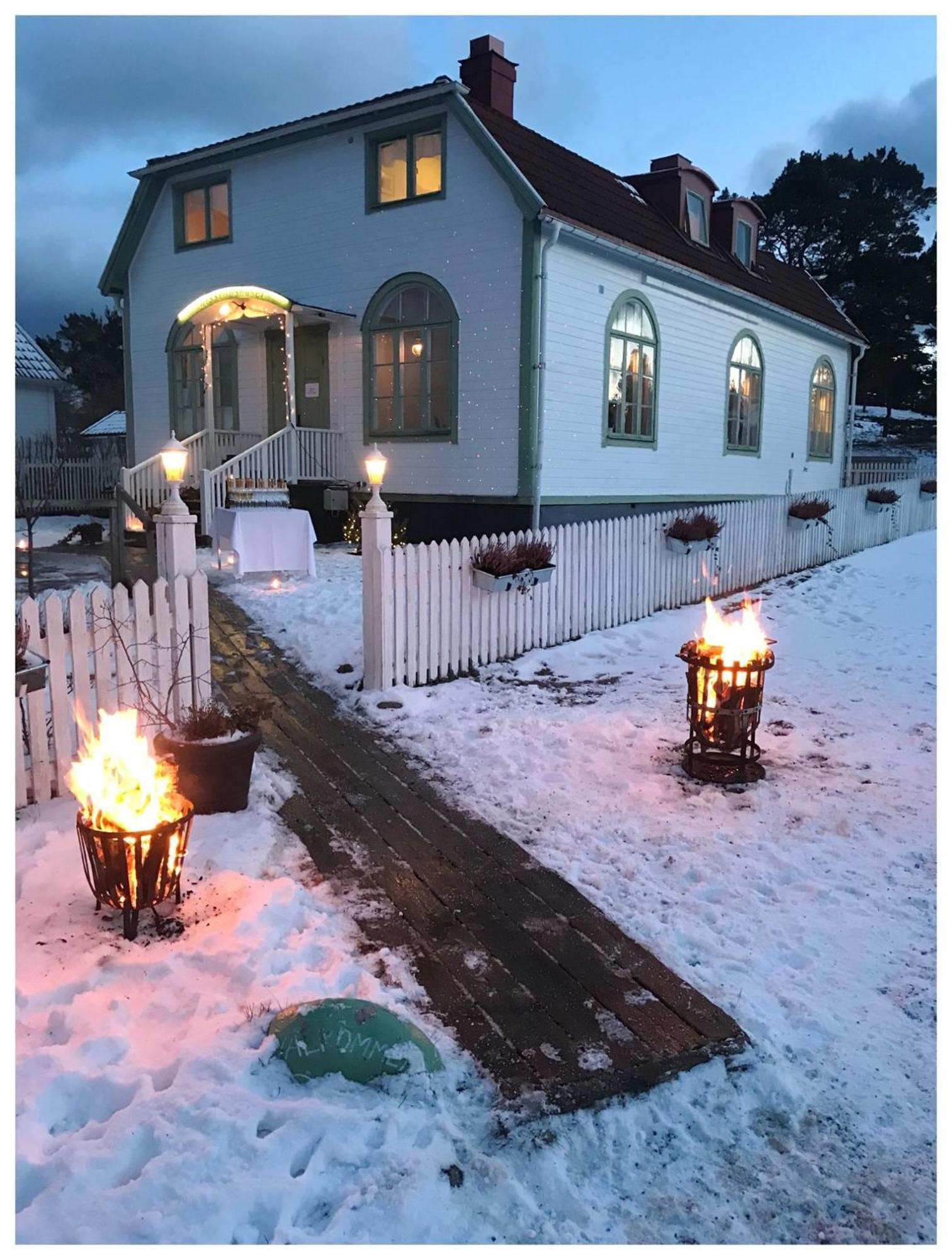Missionshuset Bed & Breakfast Sandhamn Kültér fotó